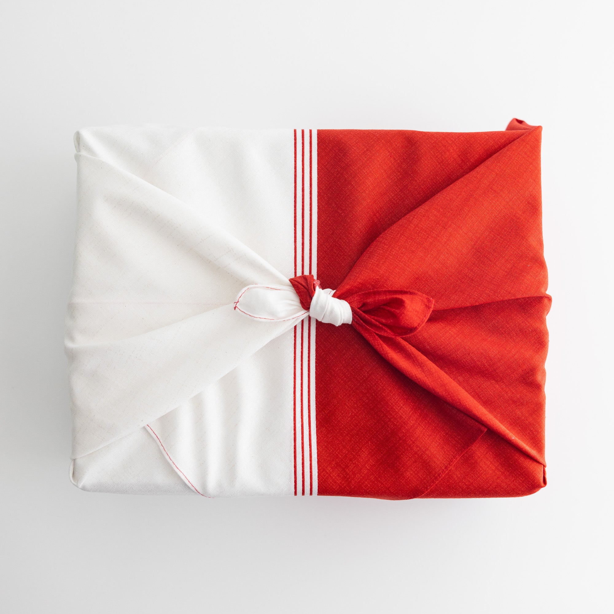 Furoshiki - Red & White Katamigawari